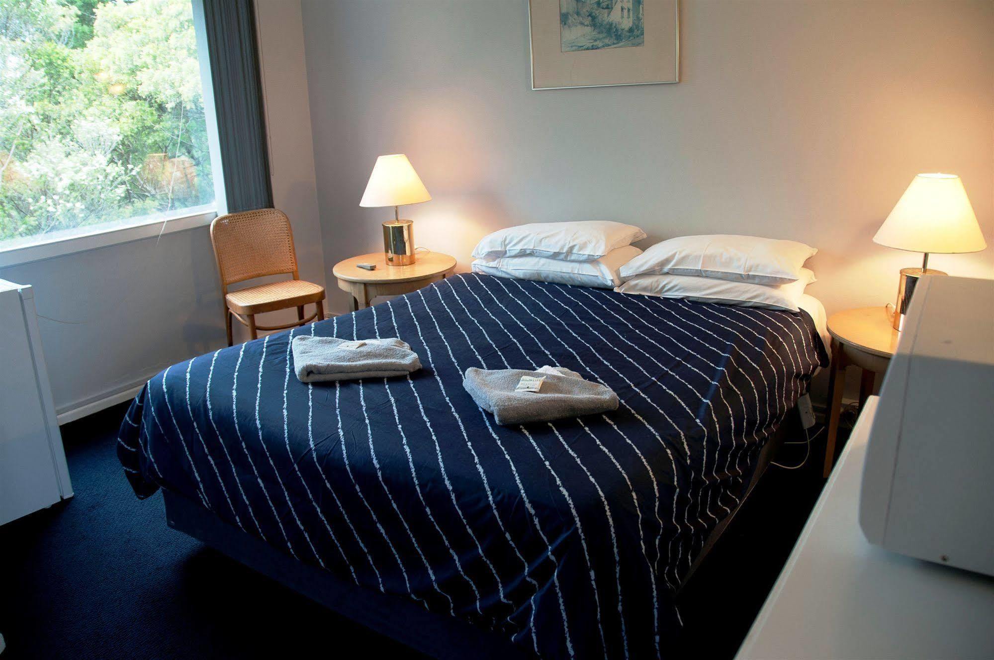 Blue Mountains Highway Motel คาทุมบา ภายนอก รูปภาพ