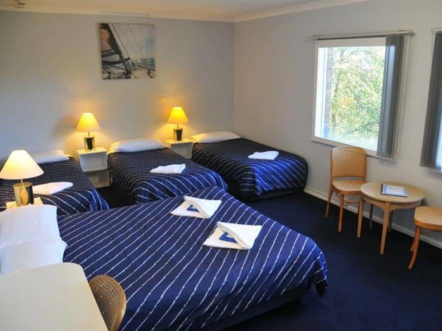 Blue Mountains Highway Motel คาทุมบา ภายนอก รูปภาพ